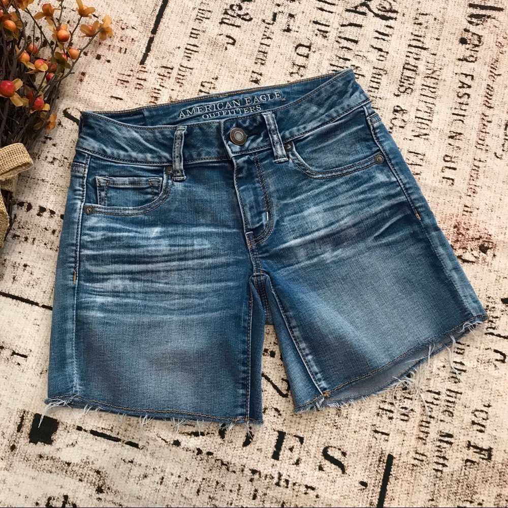 AMERICAN EAGLE MIDI Shorts "Super Super Stretch”